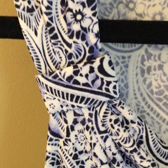 WHBM Blue Patterned Tank - Picture 5 of 5